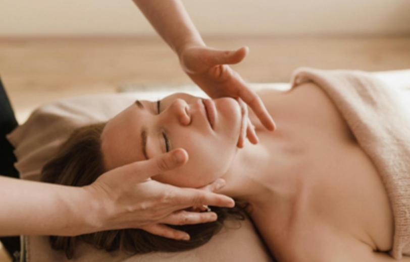 The Power of Somatic Massage: Unlocking Healing and Vitality at Casa OM Wellness!